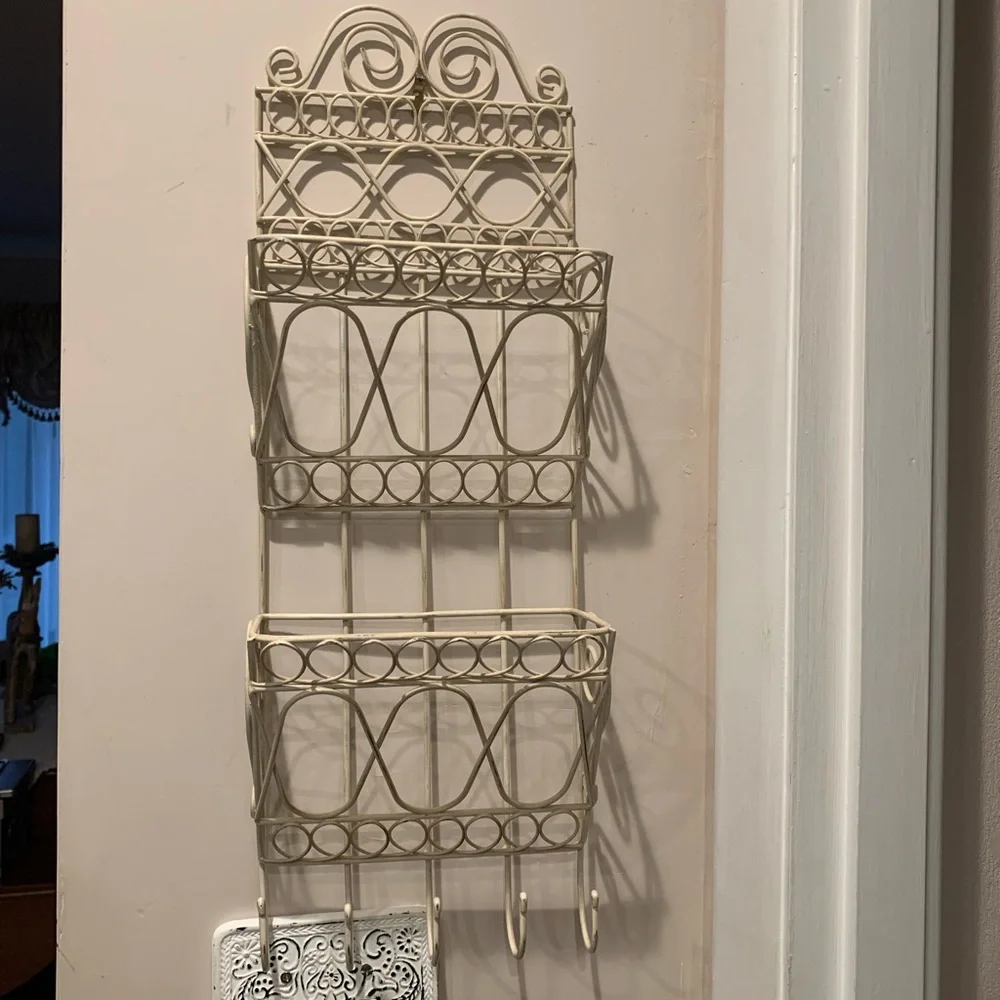 Vintage Metal shabby Style organizer letter holder magazine rack